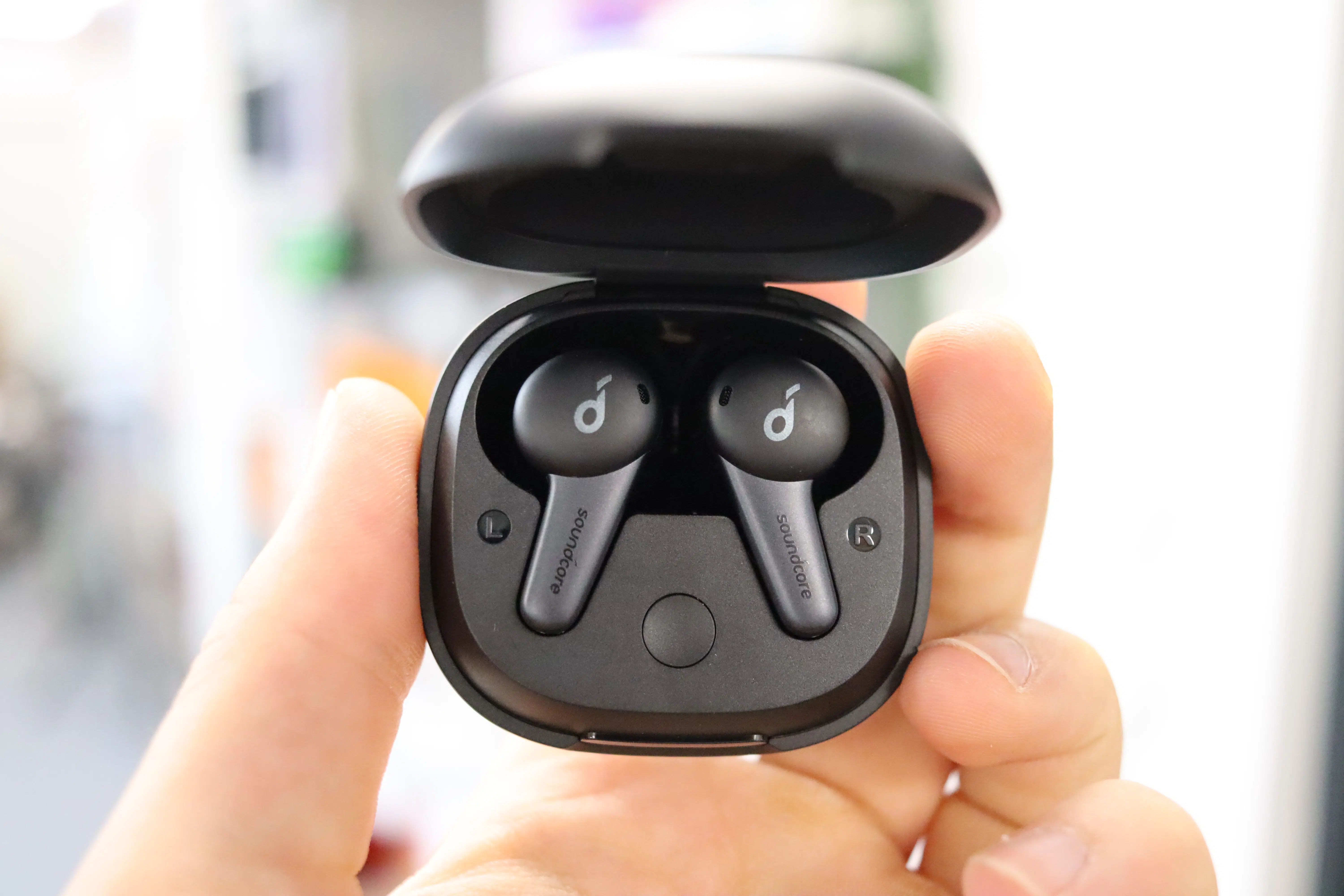 Soundcore Life Note 3S in Case