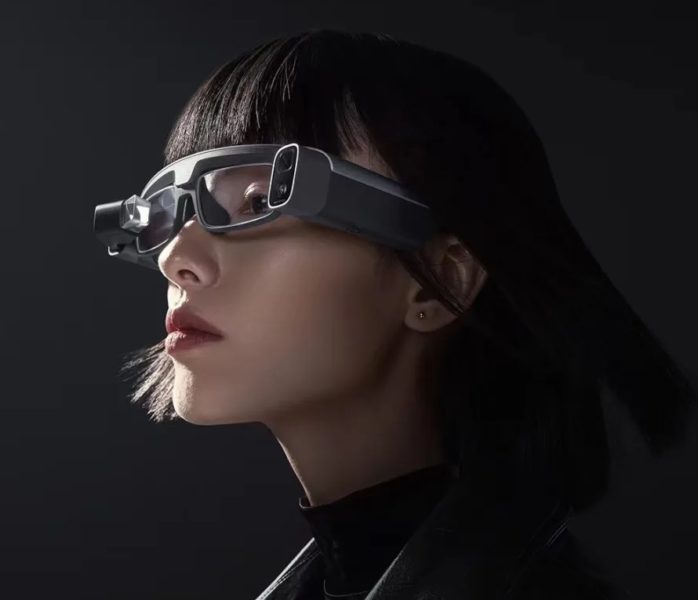 Xiaomi Mijia Glasses Camera auf dem Kopf