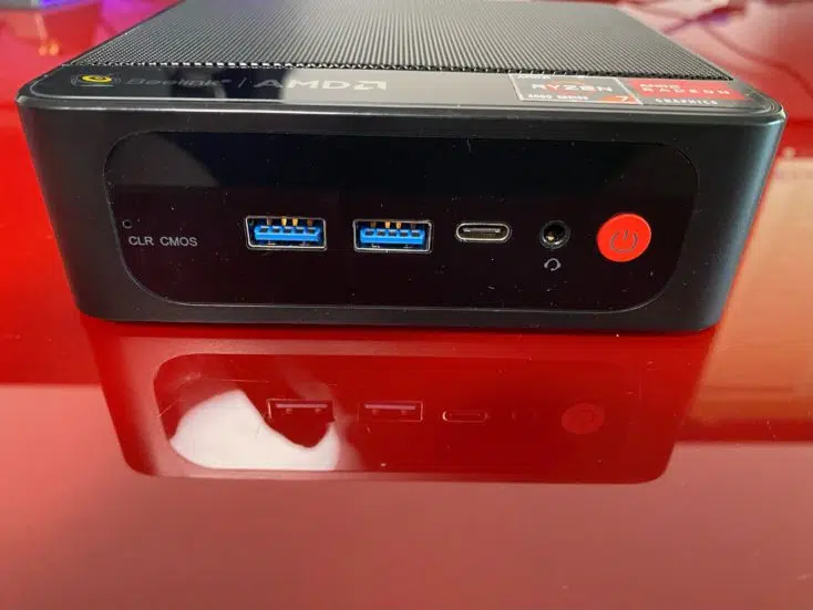 Beelink SER 4 Mini-PC Anschluesse Vorne