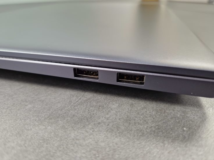 Huawei MateBook 16S Anschluesse rechts