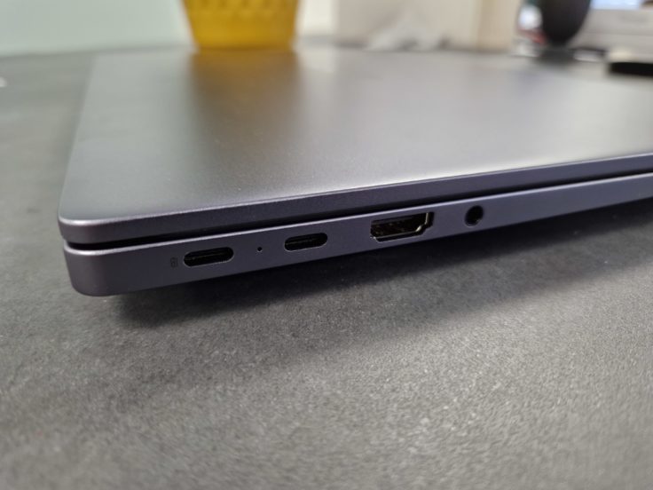 Huawei MateBook D16 Anschluesse links