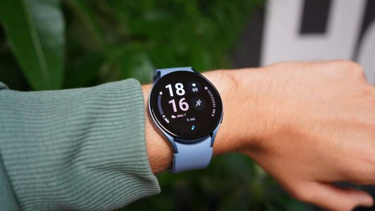 Samsung Galaxy Watch 5 Smartwatch Display