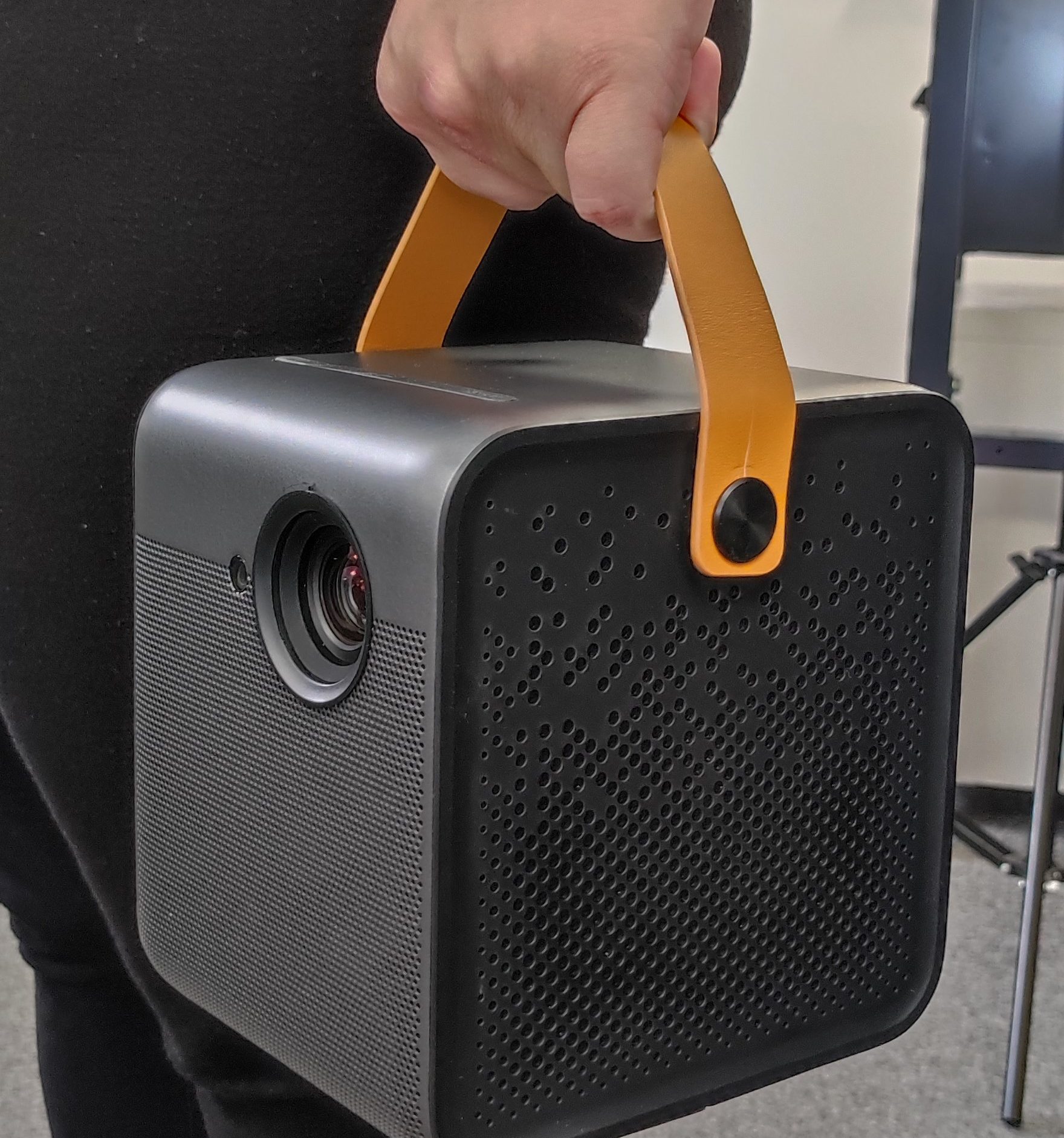 Wemax Dice Beamer Portabel