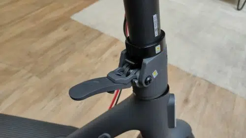 Xiaomi Scooter 4 Pro Lenkstange Verschluss 2