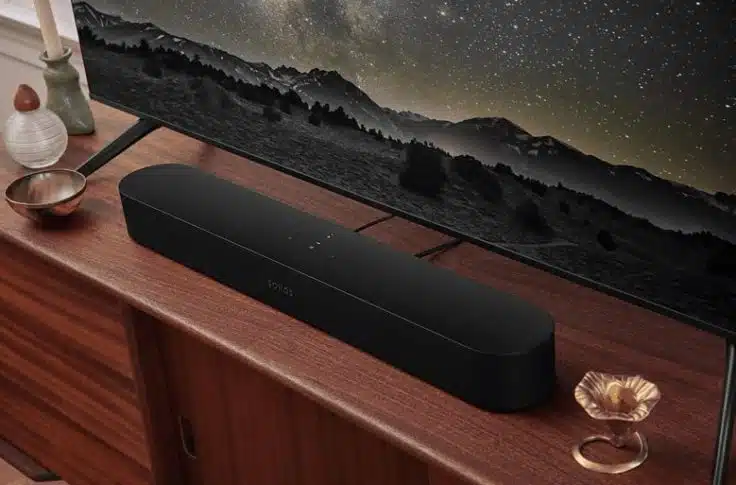 SONOS Beam Gen 2 auf dem Tisch