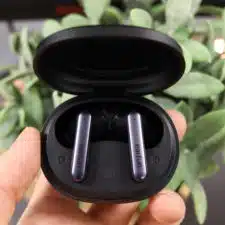 Earfun Air S in Ladebox