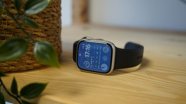 Apple Watch Series 8 Display liegend