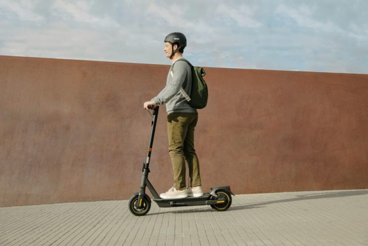 Ninebot MAX G2 D E Scooter 1