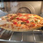 Ninja Foodi 10 in 1 XL Multifunktionsofen Pizza hinter Glas