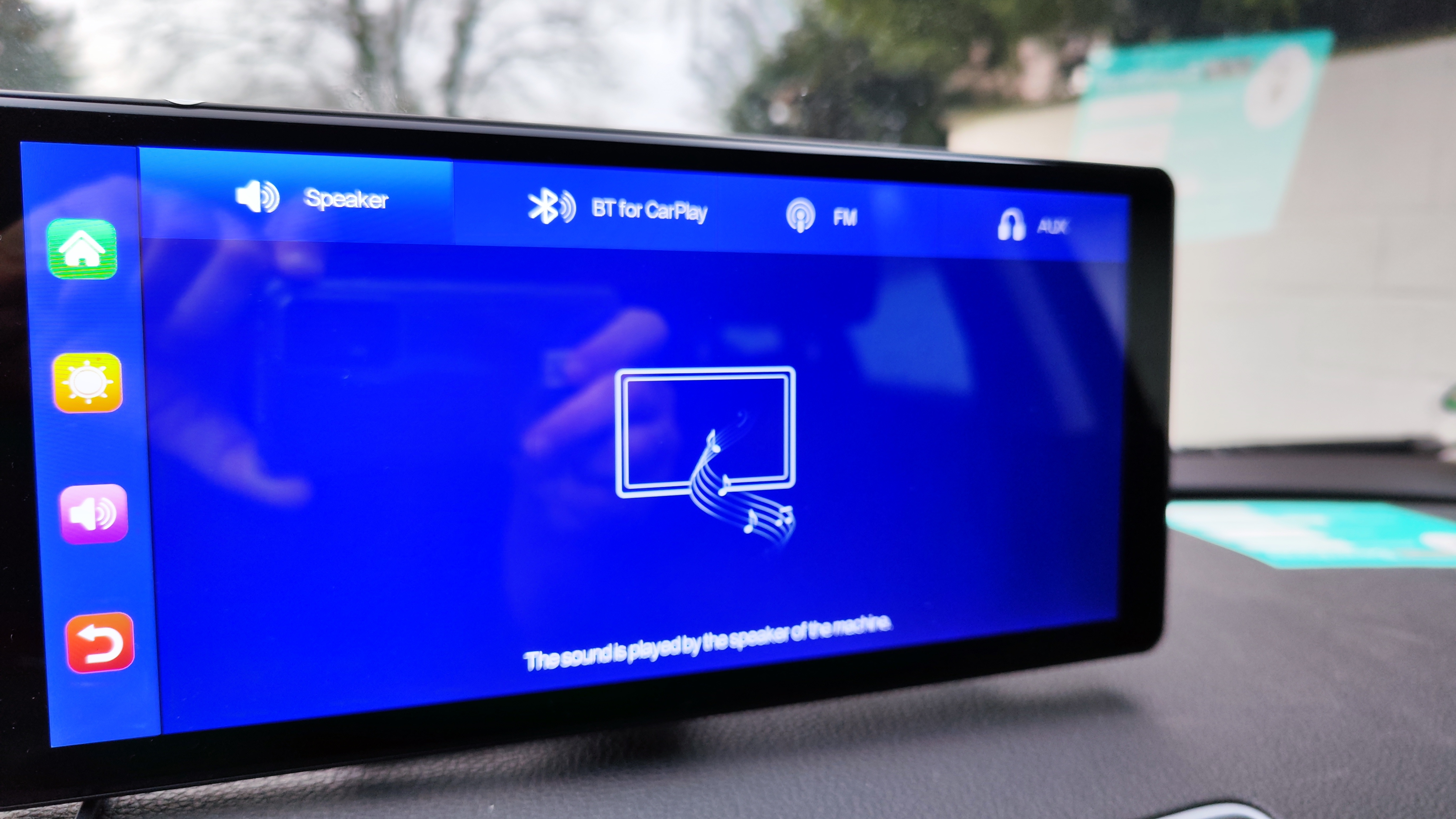 Spotify & Google Maps in jedem Auto: Bluetooth Adapter mit AUX, FM & USB  jetzt günstig bei