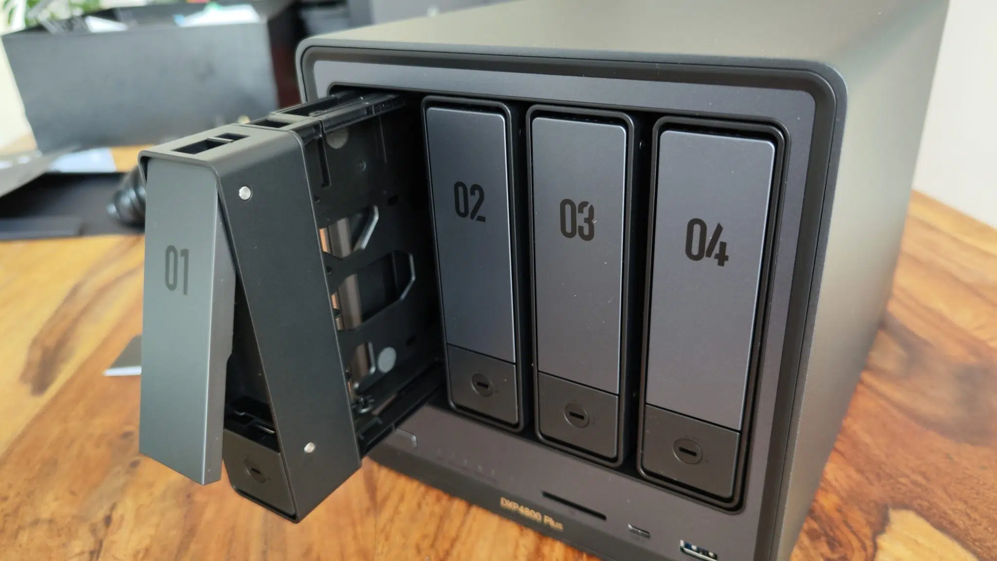 ugreen nasync dxp4800 usb-c hub