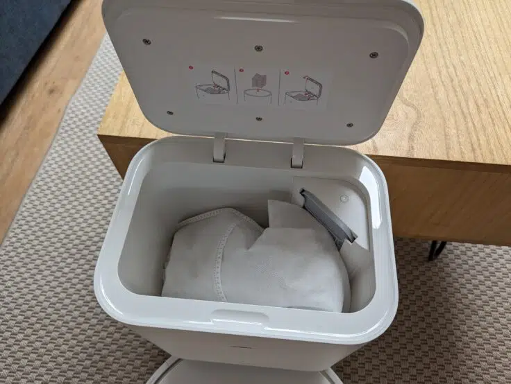 SwitchBot S10 Absaugstation