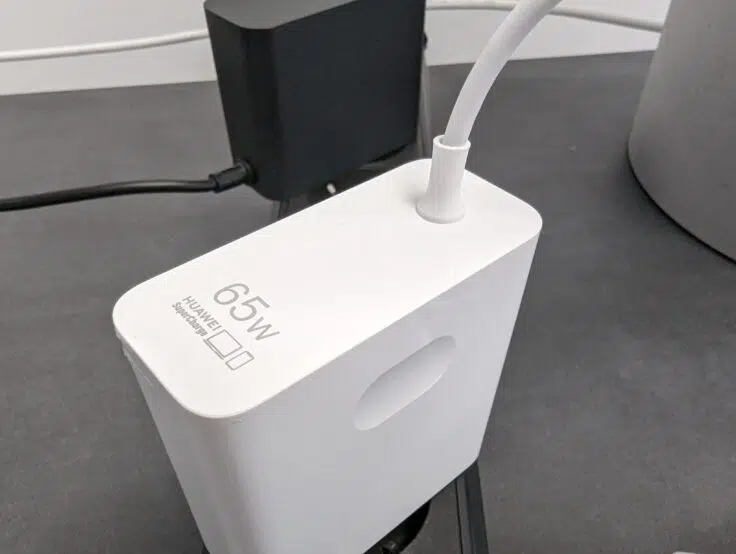 Huawei MateBook 14 2024 Netzteil