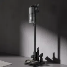 Dreame Z30 Akkusauger in der Station