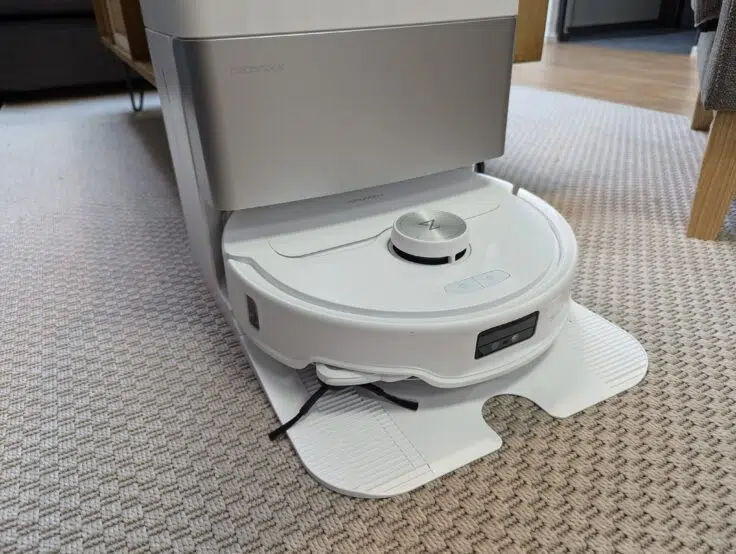 Roborock Q Revo Master in der Station