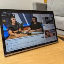 Lenovo Tab Plus von vorne