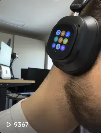 Display Over-Ear 
