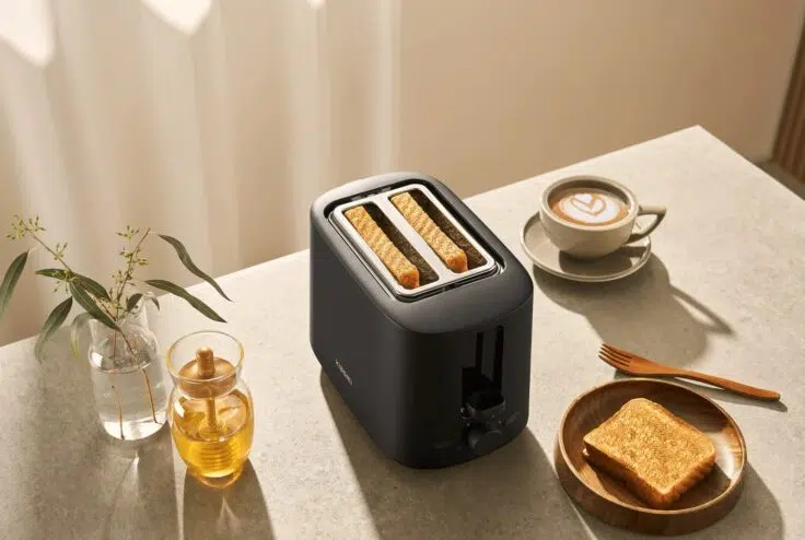 Xiaomi Toaster auf dem Tisch