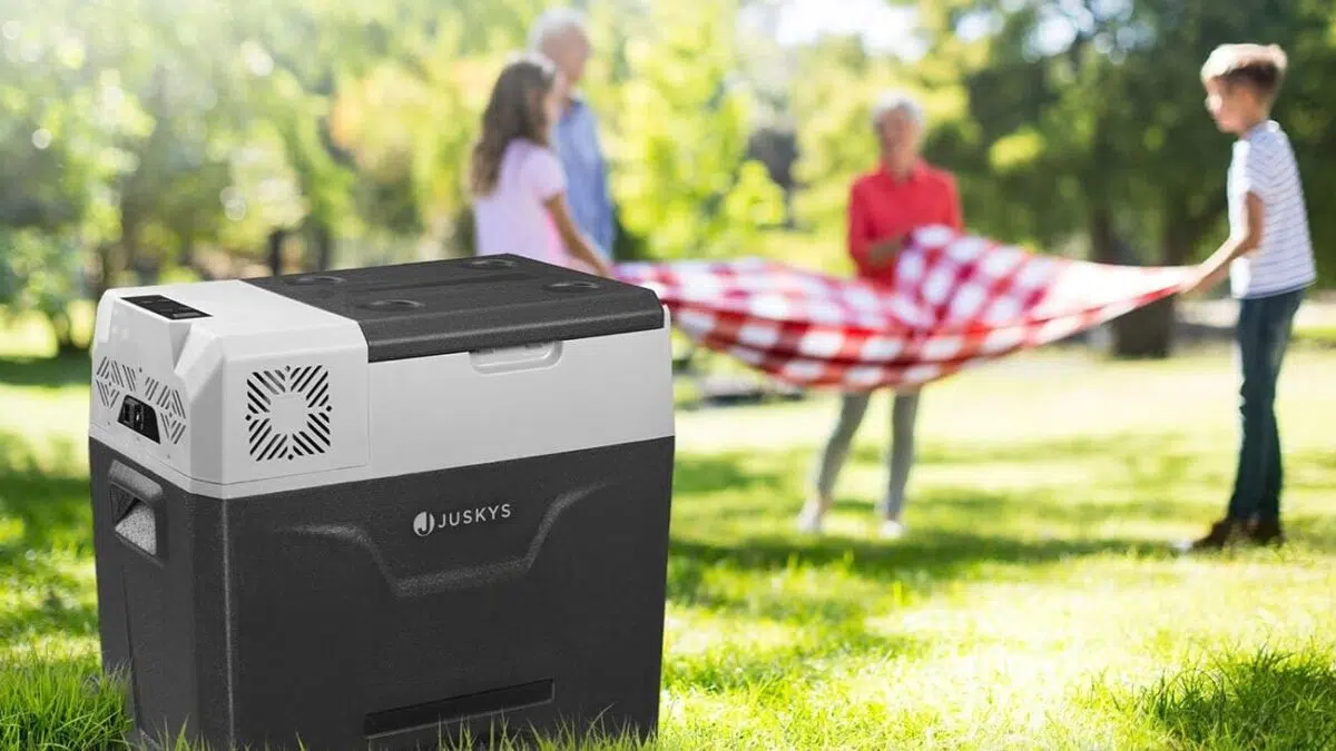 Juskys-Kompressor-Kuehlbox-Anschluesse