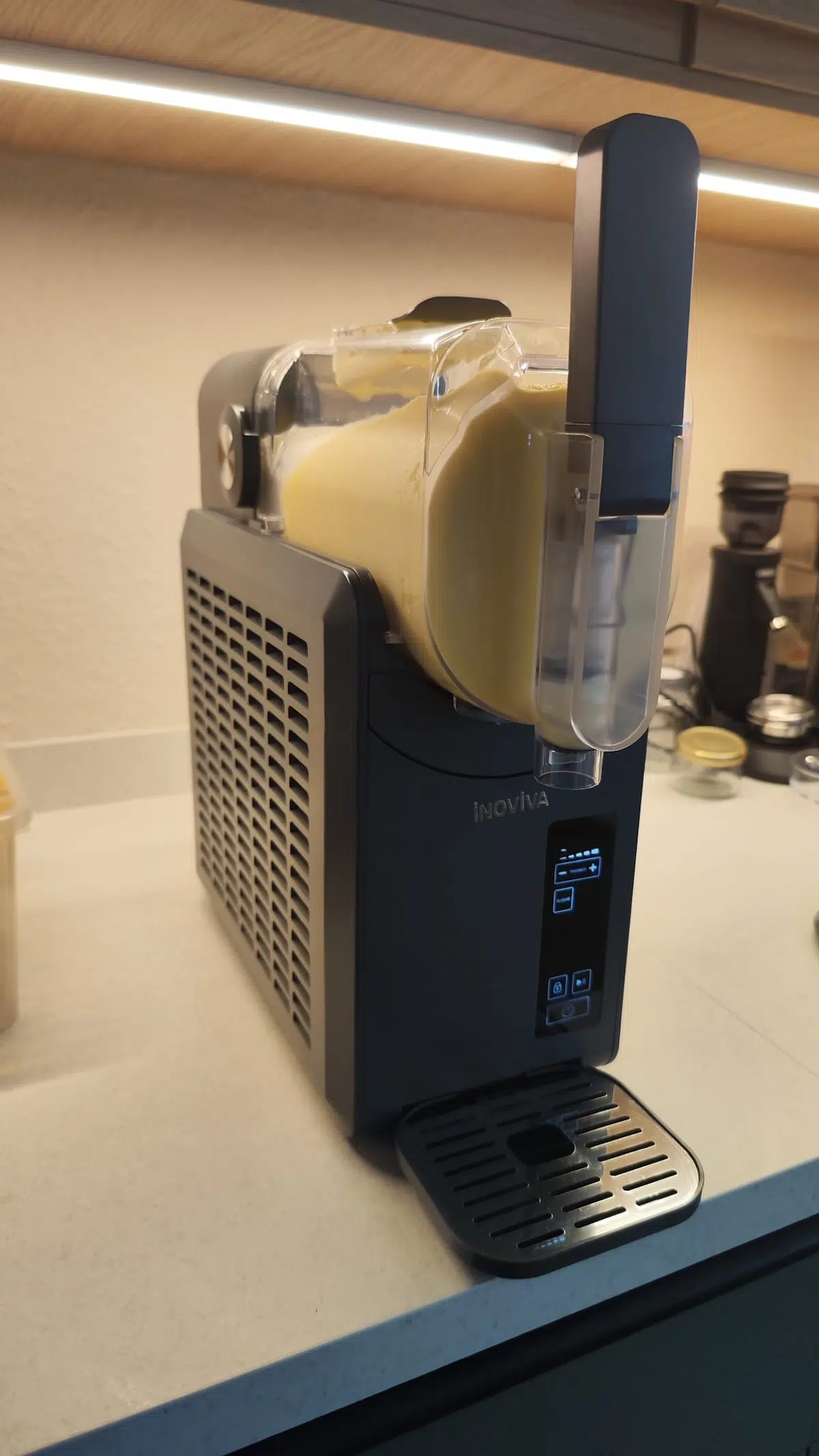 INOVIVA Slushie-Maschine INOVIVA Slushie-Maschine