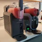 INOVIVA Slushie Maschine vs Ninja Slushi links