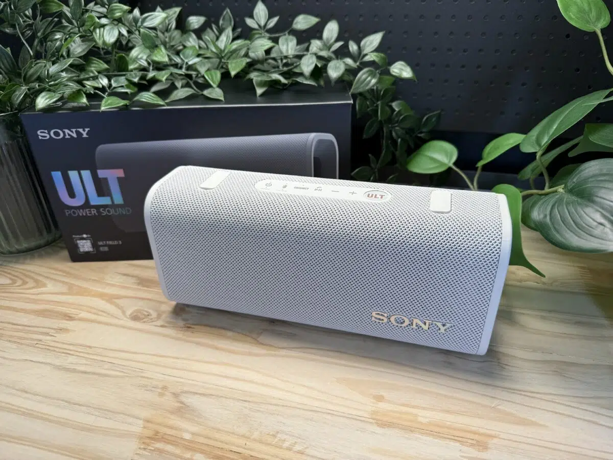 Sony ULT Field 3 mit Karton