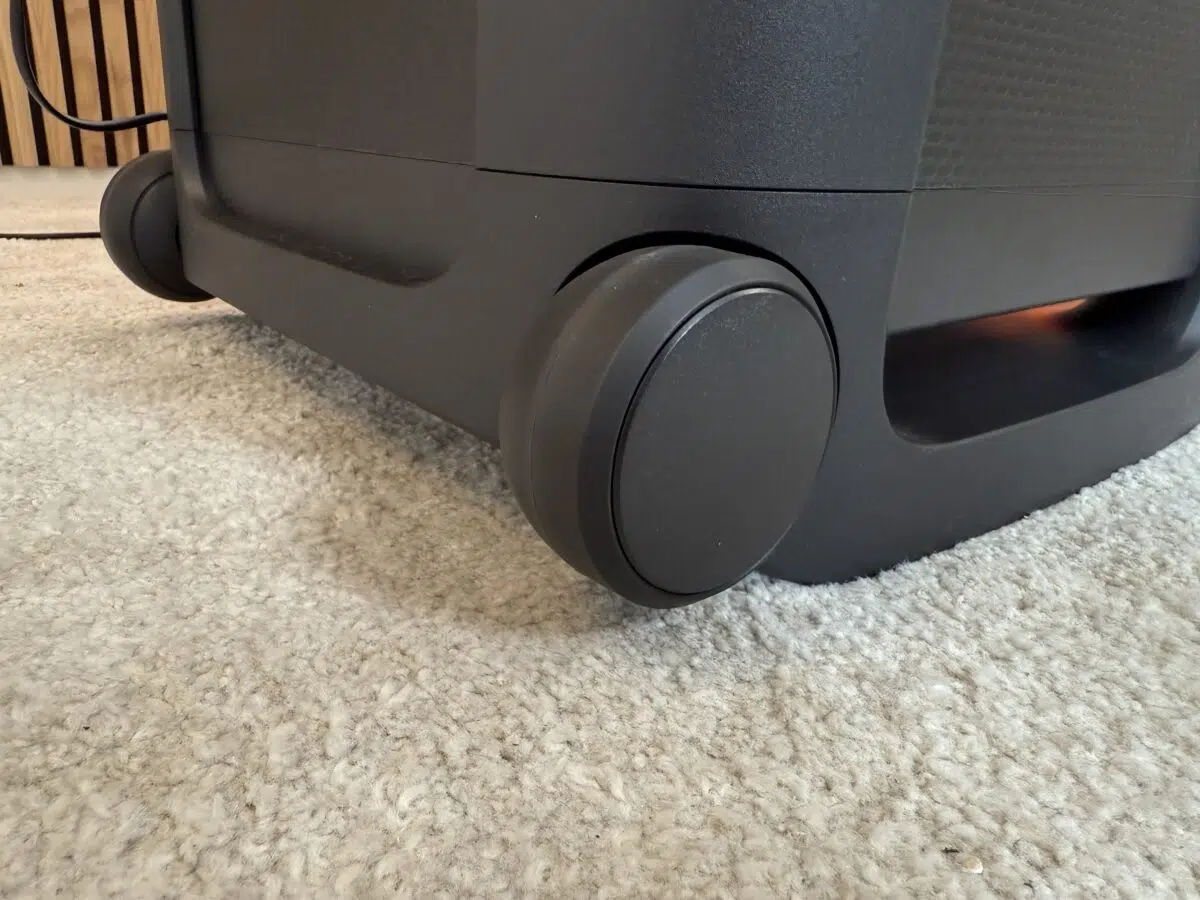 Sony ULT Tower 9 AC Rollen