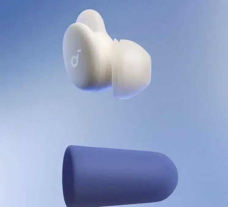 Soundcore Sleep A30 und Ohrstoepsel
