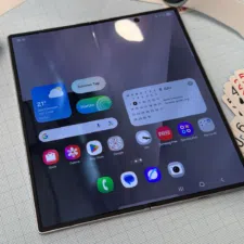 Samsung Galaxy Z Fold7 Tisch Beitragsbild