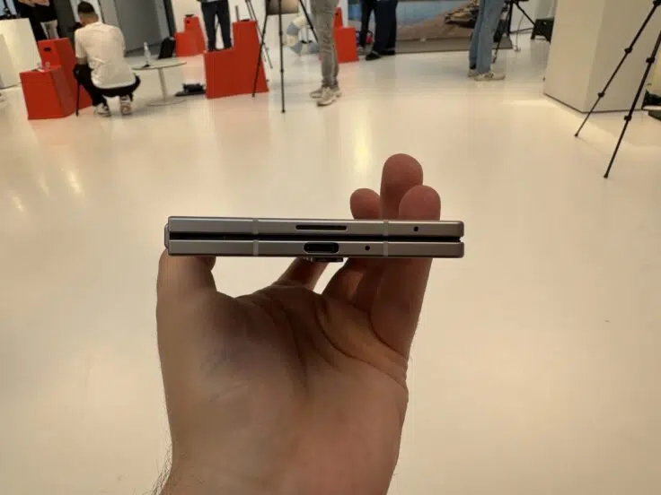 Samsung Galaxy Z Fold7 Unterseite