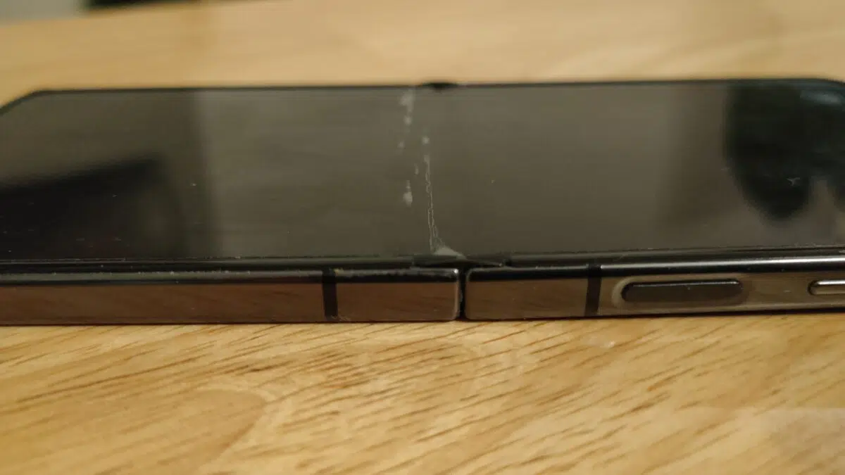 samsung ga axy zflip5 reparatur samsung ga axy zflip5 reparatur