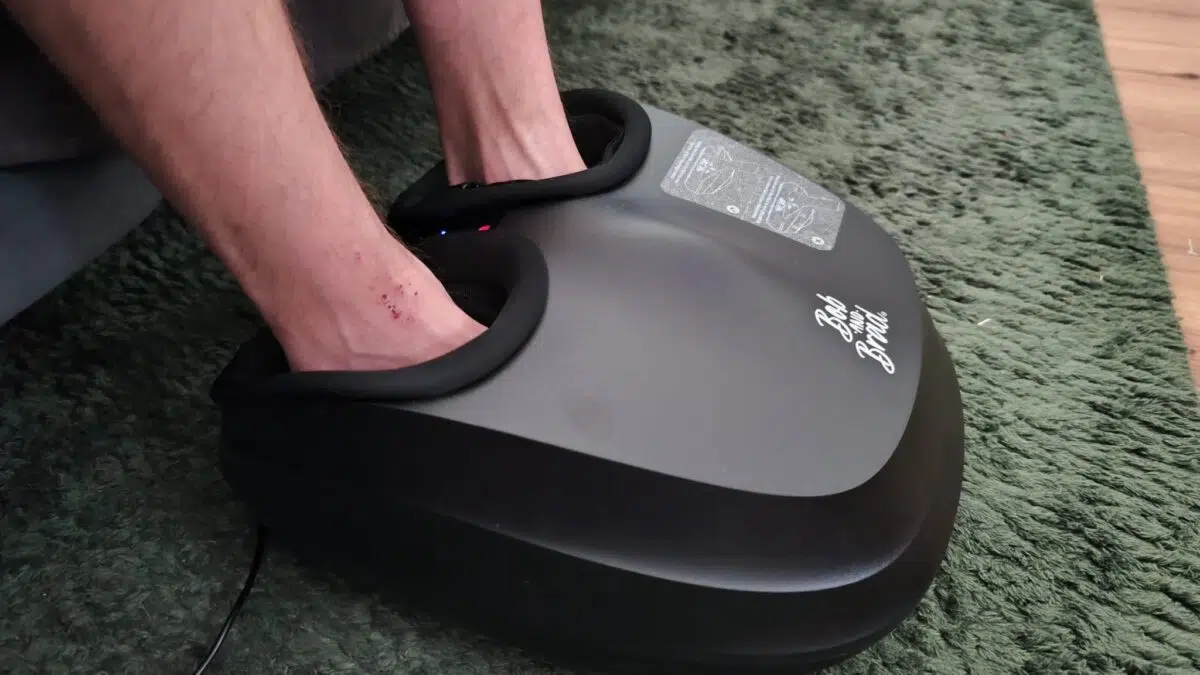 Bob and Brad Lite Fussmassagegeraet  Betrieb grosse Fuesse