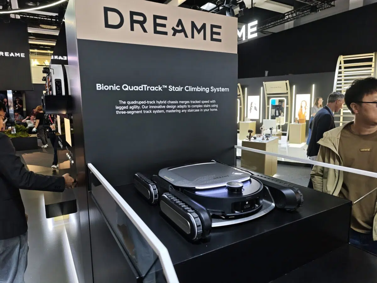 Dreame Bionic QuadTrack Stair Climbing System