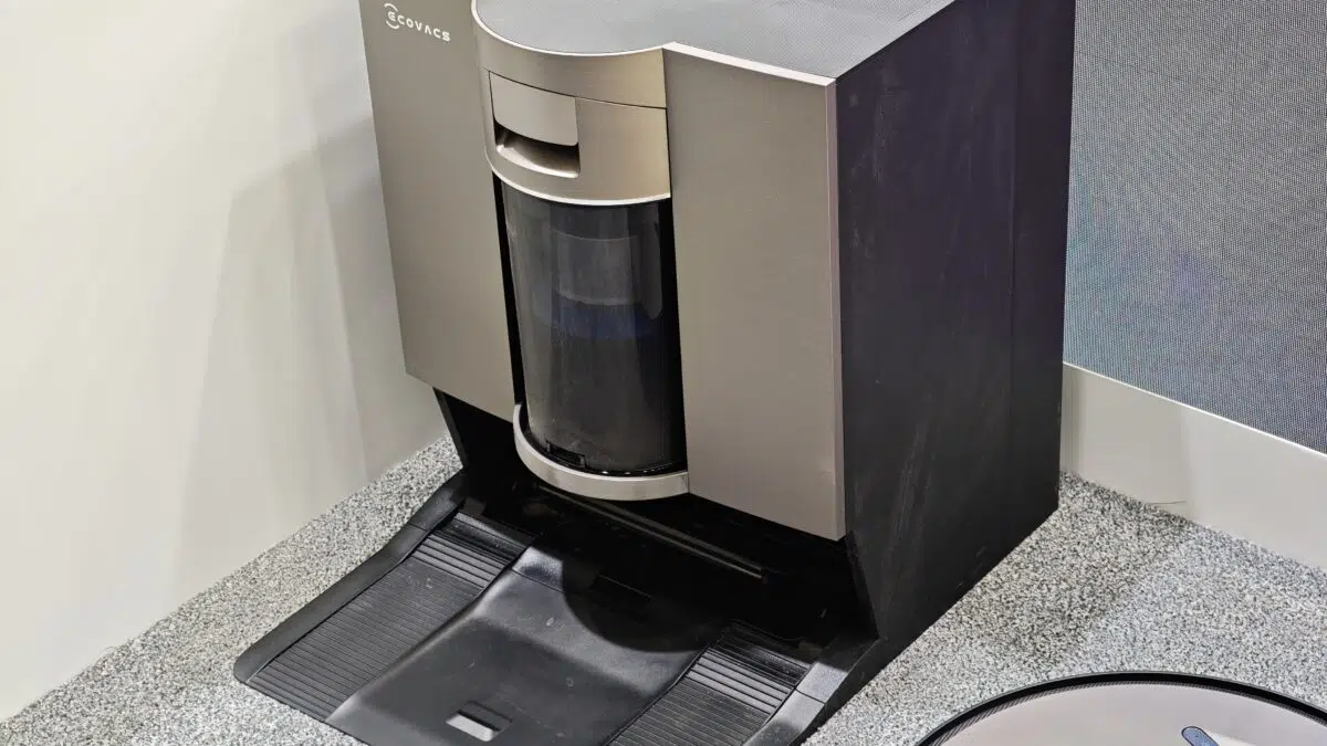 ECOVACS X11 Station