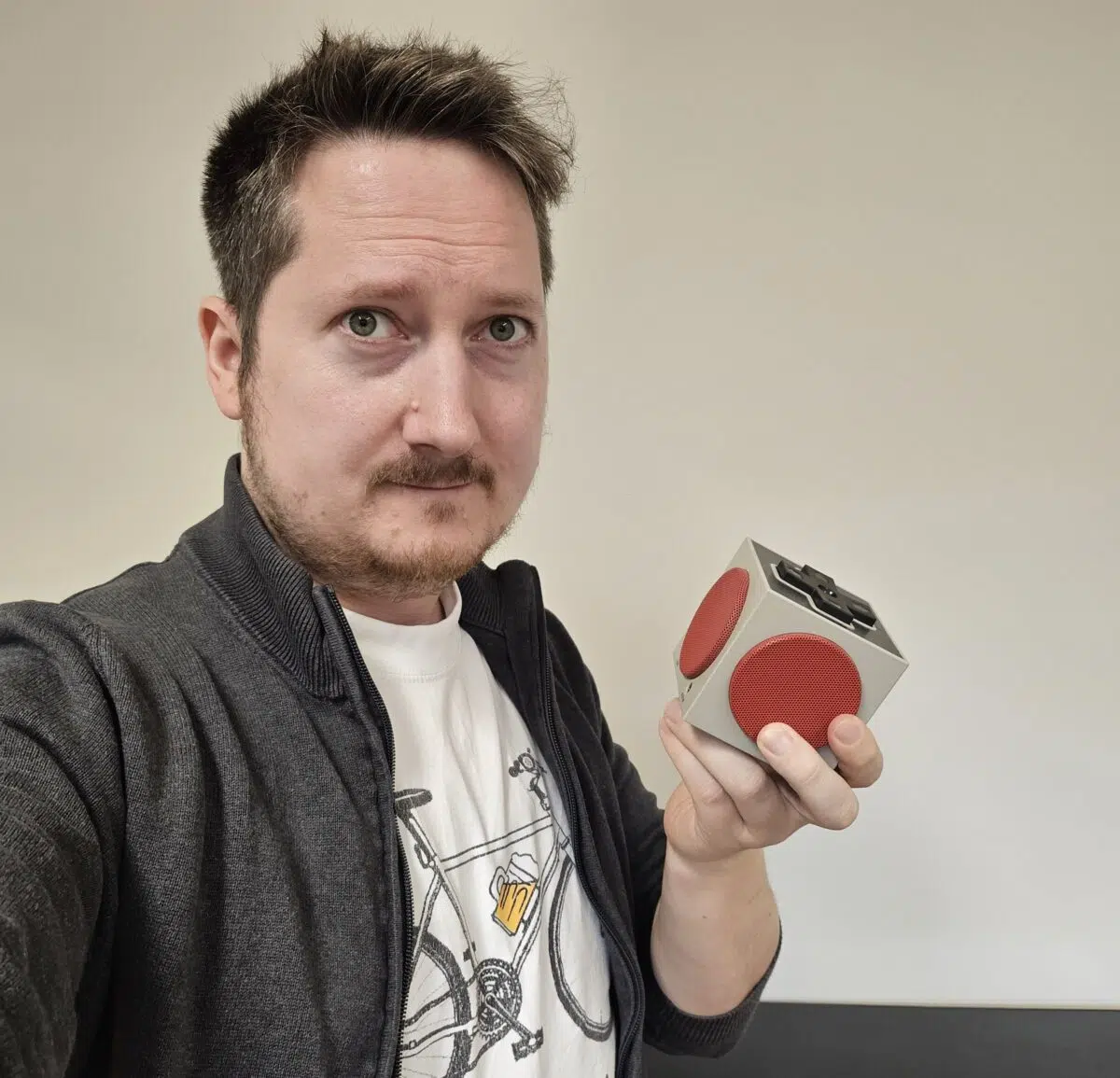 8Bitdo Retro NES Speaker 8Bitdo Retro NES Speaker