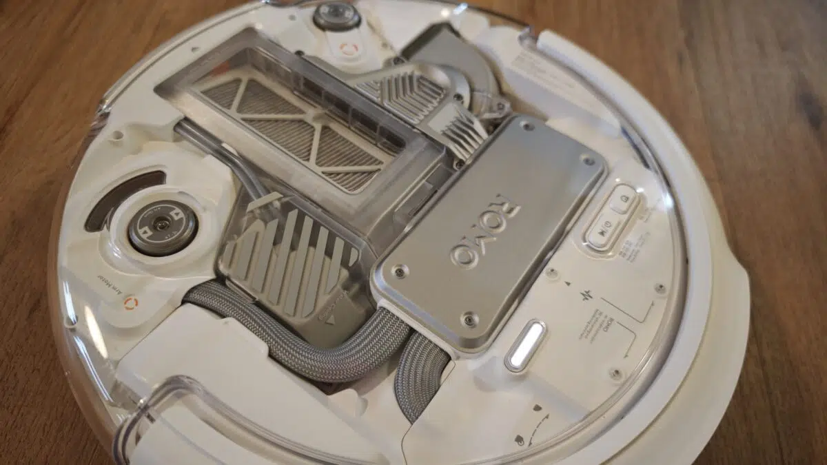 DJI ROMO P Saugroboter Oberseite