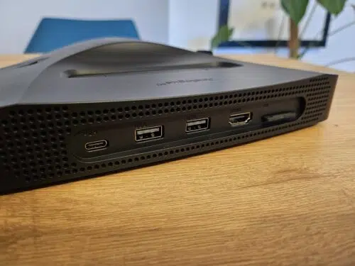 Analogue 3D Rueckseite und Anschluesse Analogue 3D Rueckseite und Anschluesse