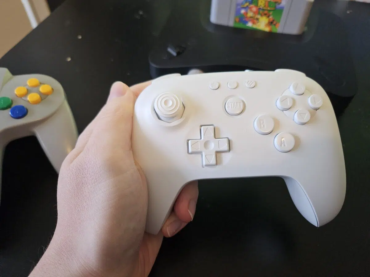 Analogue 3D und 8Bitdo 64 Controller Analogue 3D und 8Bitdo 64 Controller