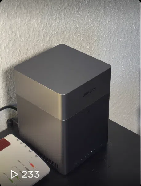 UGREEN NAS DH4300 Plus