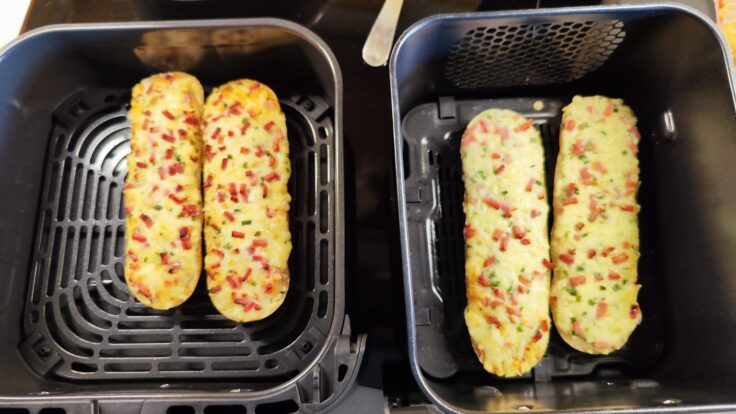 COSORI Turbo Tower vs Ninja Double Stack Pizzabaguettes e1764678147623 COSORI Turbo Tower vs Ninja Double Stack Pizzabaguettes e1764678147623