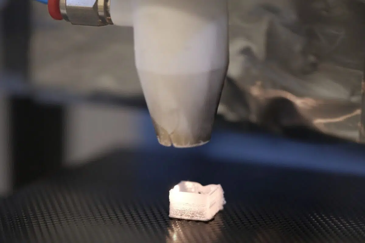 Glas aus dem 3D Drucker Detailaufnahme Glas aus dem 3D Drucker Detailaufnahme