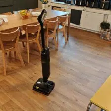 Mova M50 Ultra im Raum