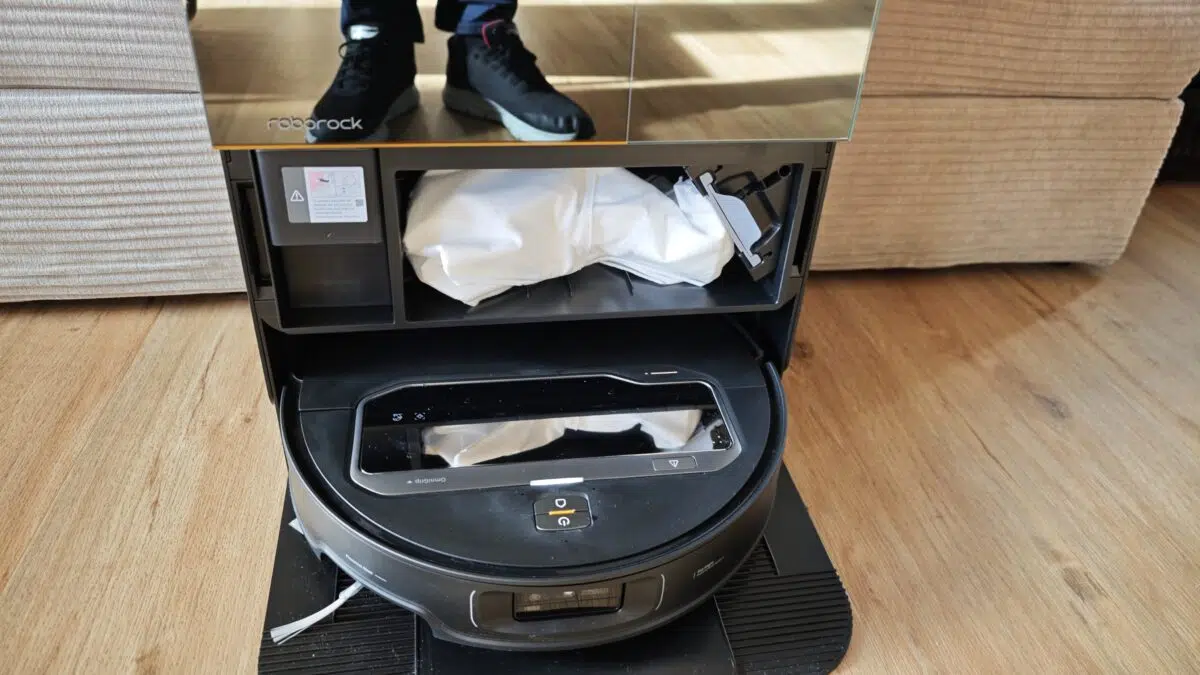 Roborock Saros Z70 Absaugstation Roborock Saros Z70 Absaugstation