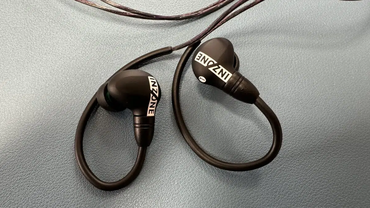 Sony Inzone E9 Hoererrueckseiten