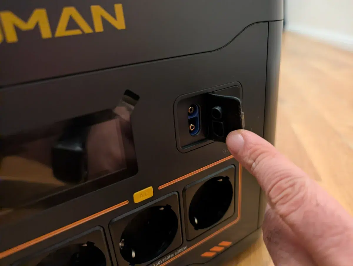 VTOMAN Jump 2200 Powerstation Jumper EC5 Port VTOMAN Jump 2200 Powerstation Jumper EC5 Port