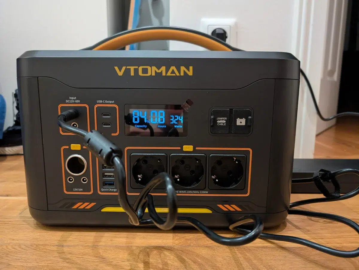 VTOMAN Jump 2200 Powerstation Ladevorgang VTOMAN Jump 2200 Powerstation Ladevorgang