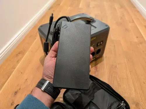 VTOMAN Jump 2200 Powerstation Netzteil1 VTOMAN Jump 2200 Powerstation Netzteil1