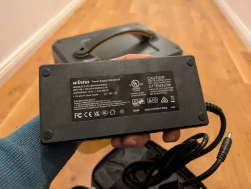 VTOMAN Jump 2200 Powerstation Netzteil2 VTOMAN Jump 2200 Powerstation Netzteil2