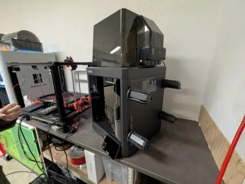 Elegoo Centauri Carbon 2  Seite schraeg rechts