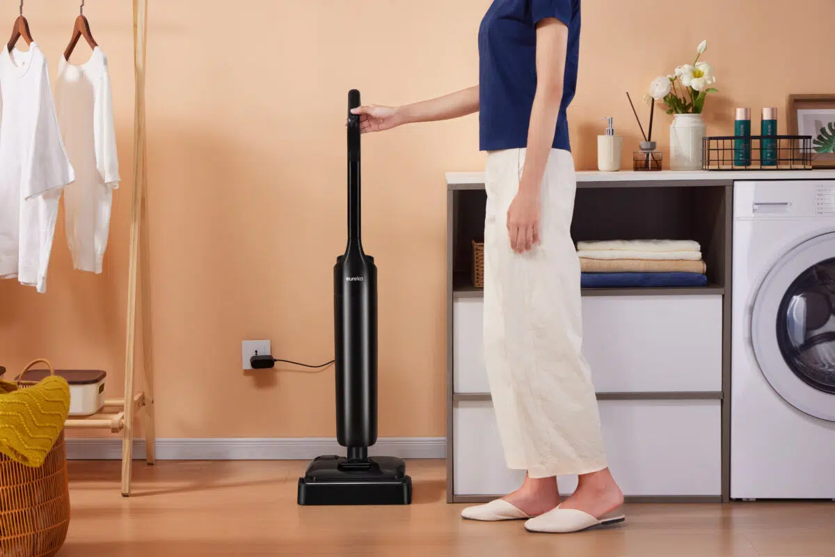 Eureka FloorShine 460 Laden